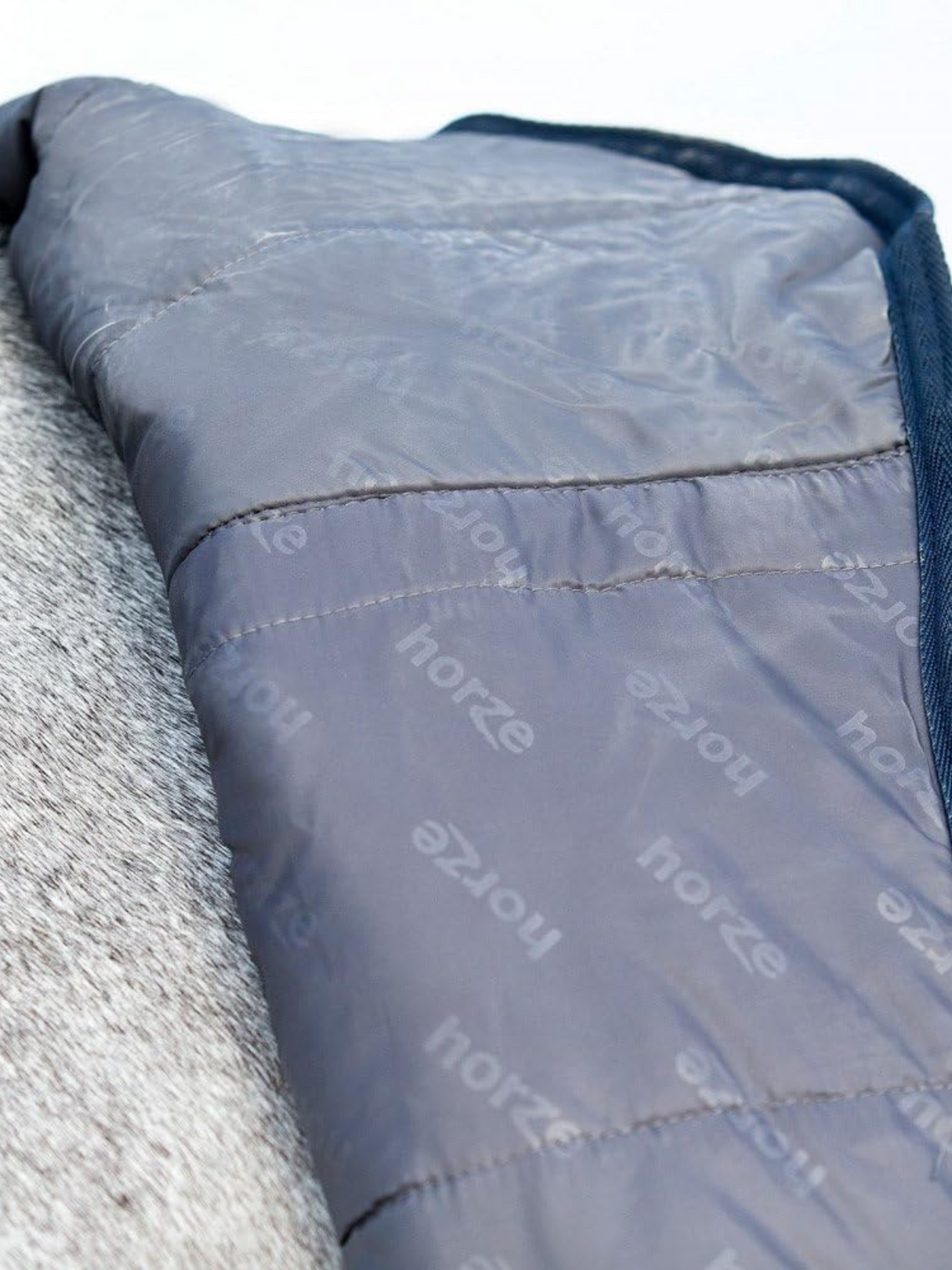 Couverture Imperméable avalanche avec cou 72"