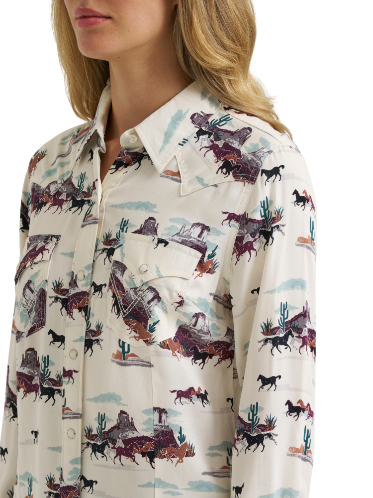 Women's Horse Running Snap-Front Western Shirt