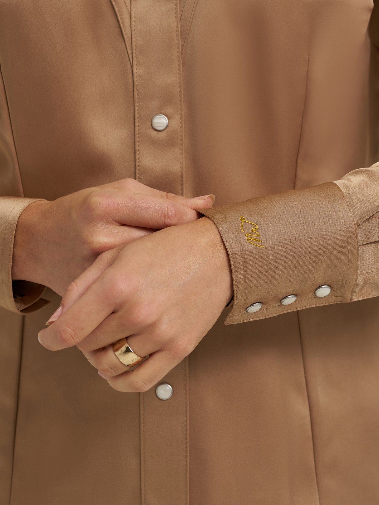 Chemise Wrangler® X Lainey Wilson Gold Satin - Femme