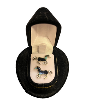 Boucles d'oreille poney dans un chapeau