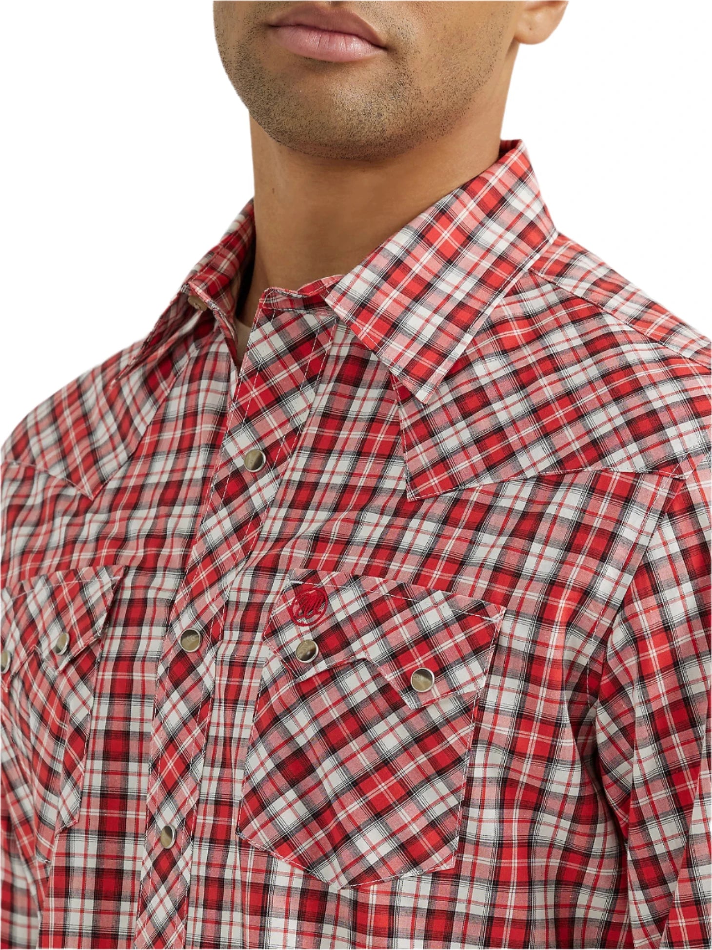 men's retro shirt in cherry plaid from wrangler close up for the plaid motif